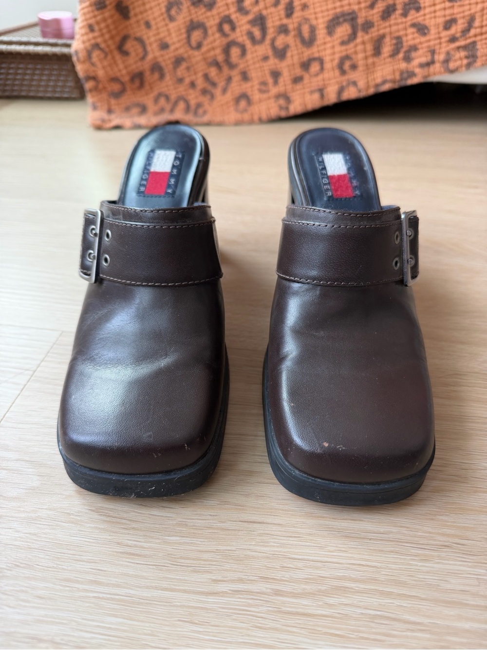 Tommy Hilfiger Brown Leather Buckle Block Heel Mules - Picture 4 of 8